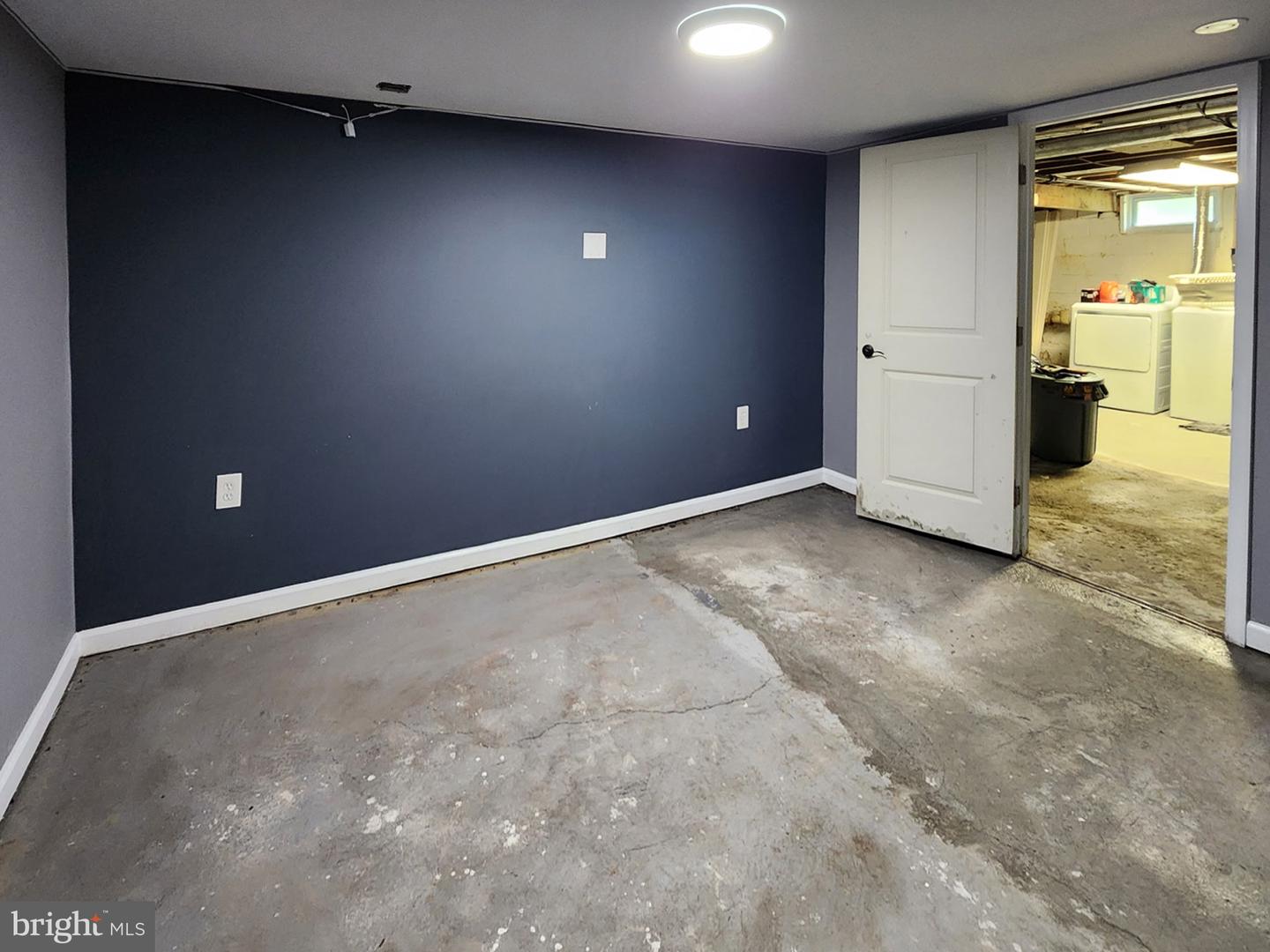 11038 Lincoln Ave — photo
