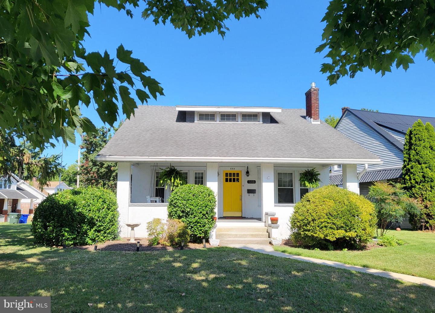 555 Highland Way — photo