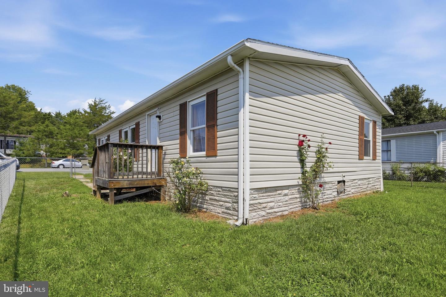 12115 Heather Dr — photo