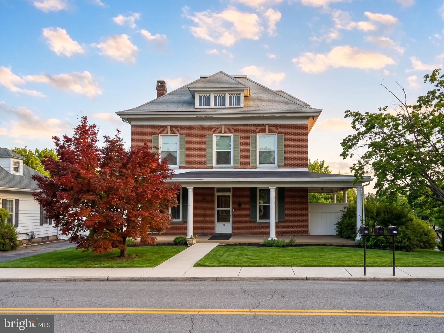 16 N Maple Ave — photo