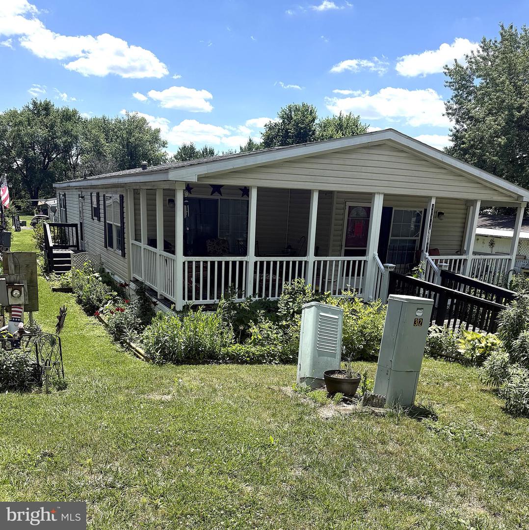 11352 Lakeside Dr #45 — photo