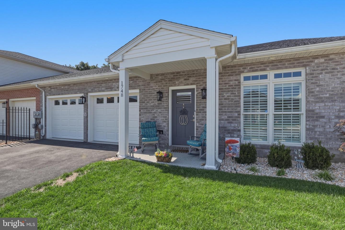 1748 Meridian Dr — photo