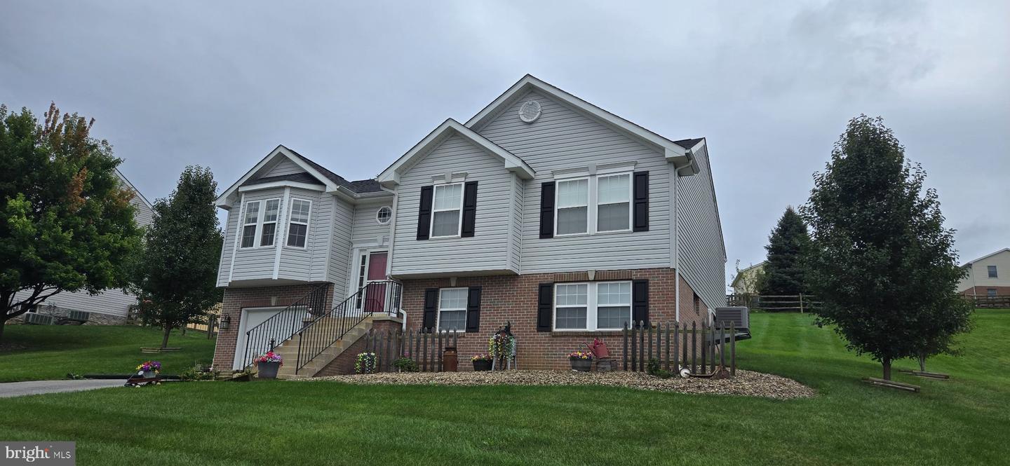 114 Colton Ct — photo