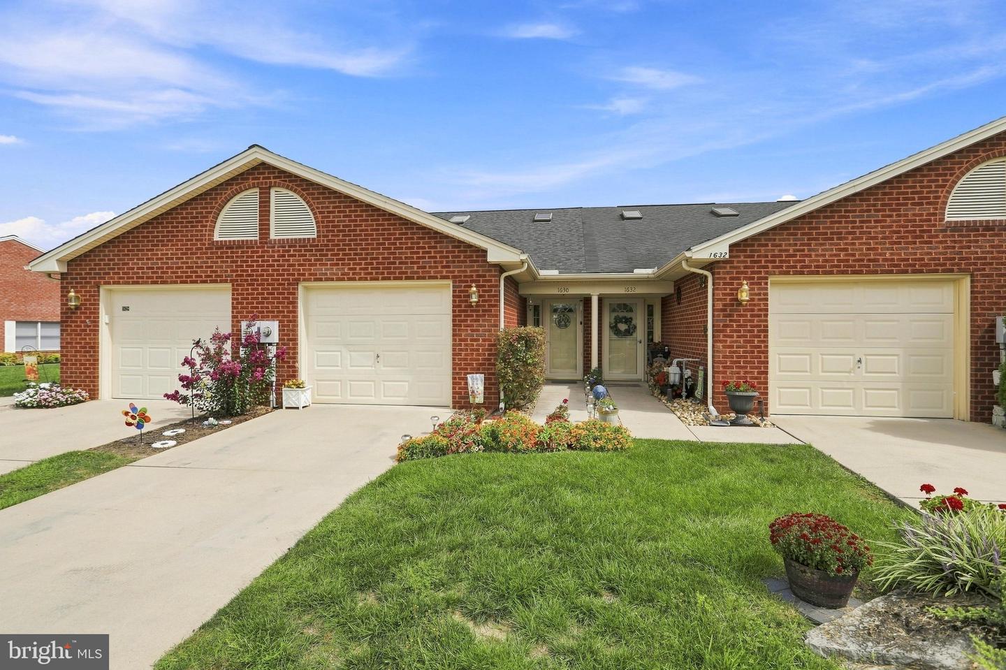 1630 Langley Dr — photo