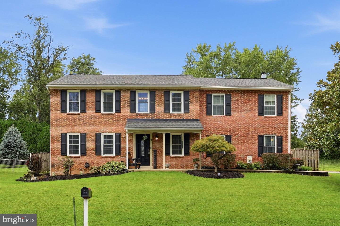 2 Sweet Briar Ln — photo