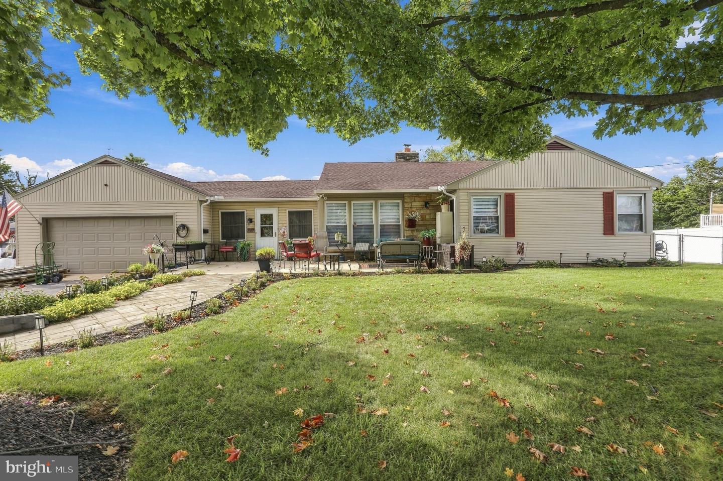 357 Daycotah Ave — photo