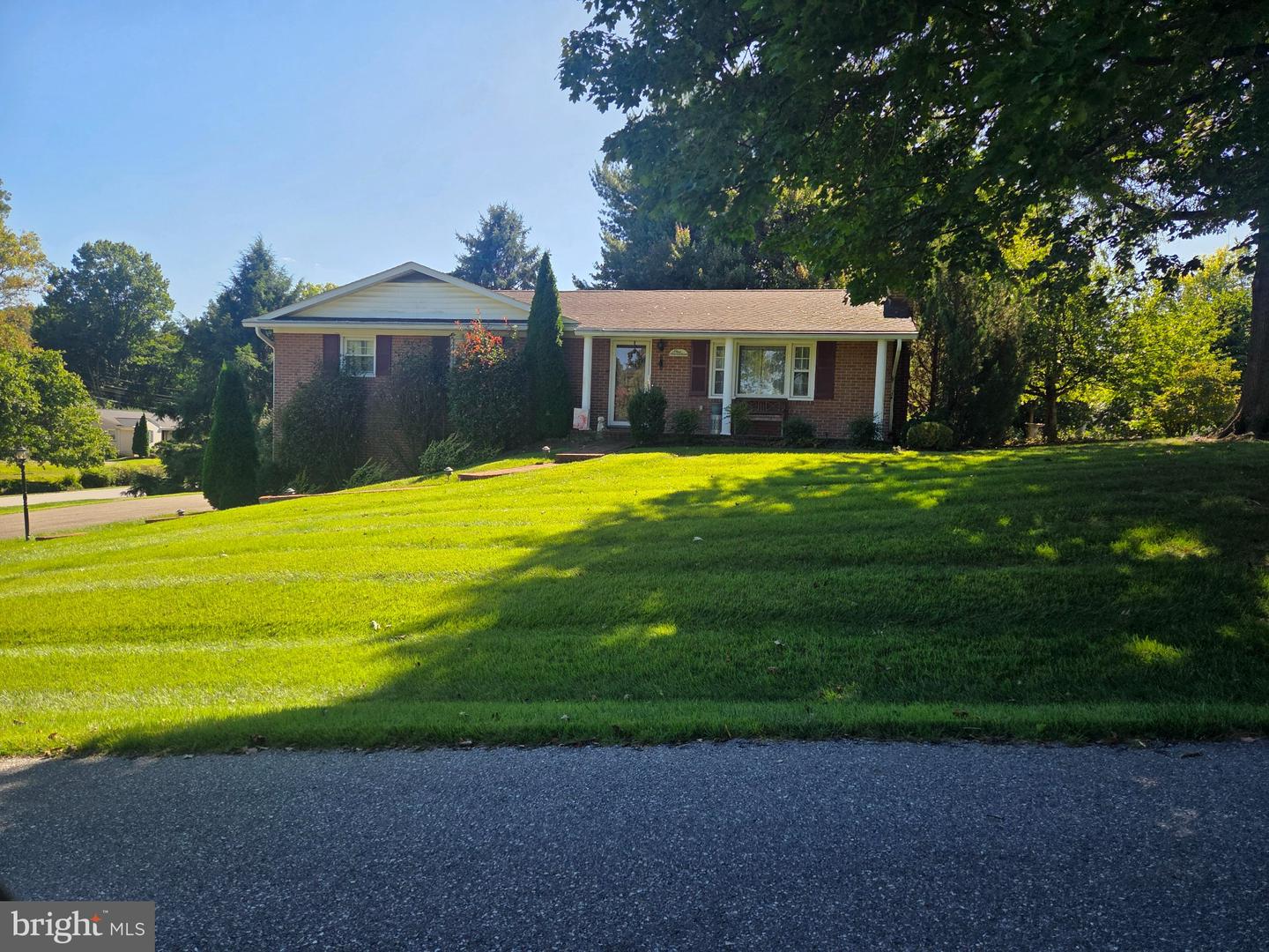117 Greenwood Dr — photo