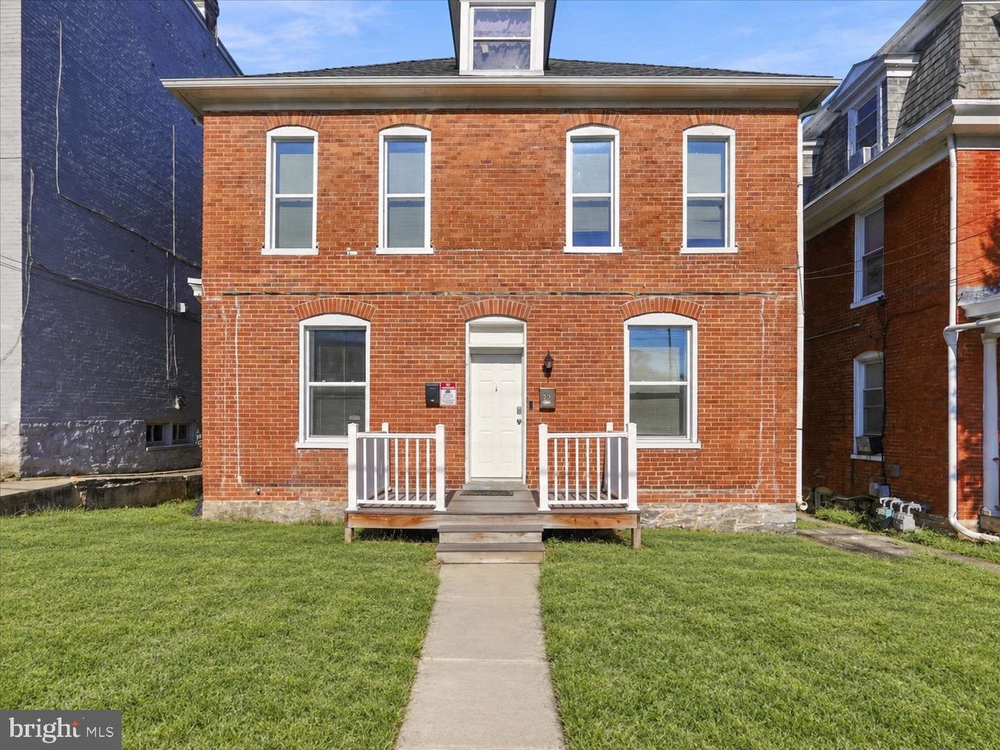 329 Summit Ave — photo