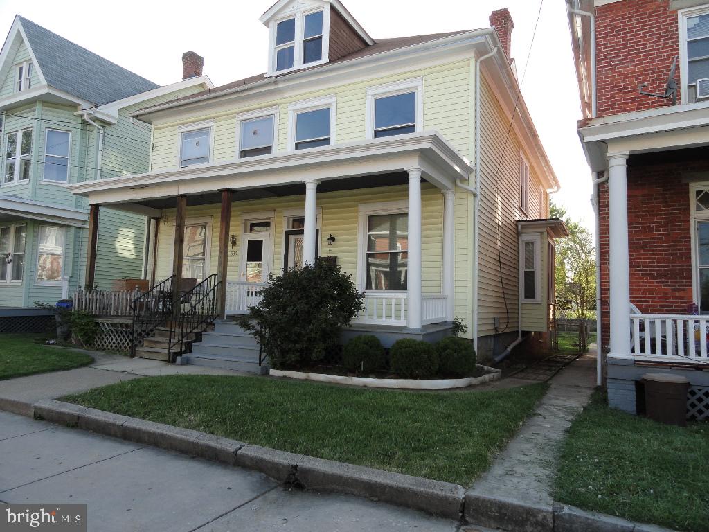 537 N Locust St N — photo