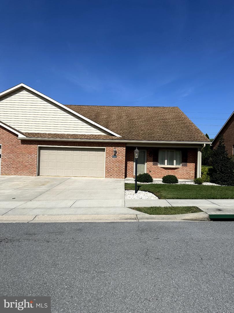 13332 Marquise Dr — photo