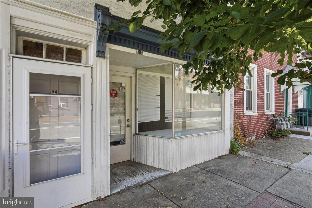 54 E Franklin St — photo