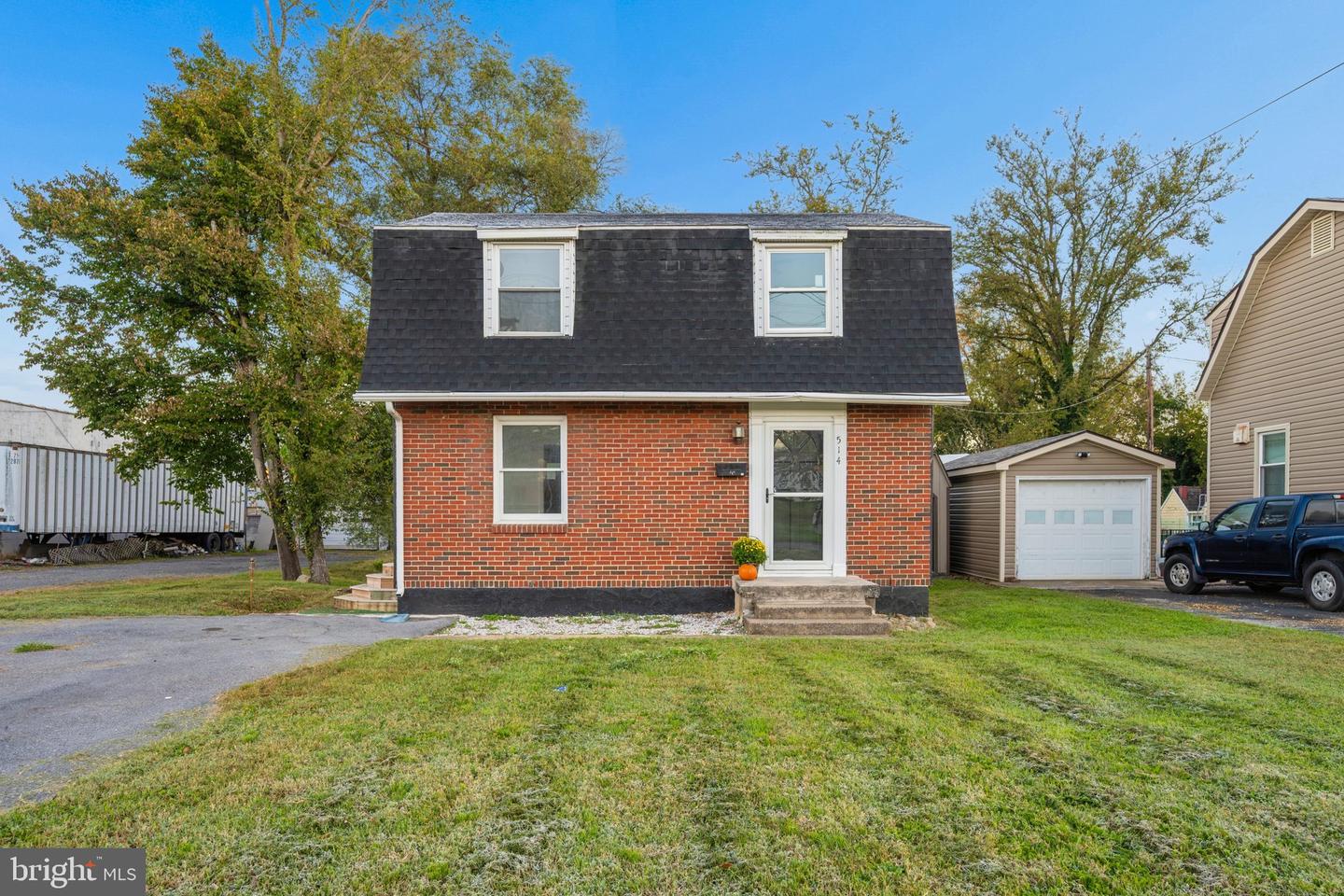 514 E Wilson Blvd — photo