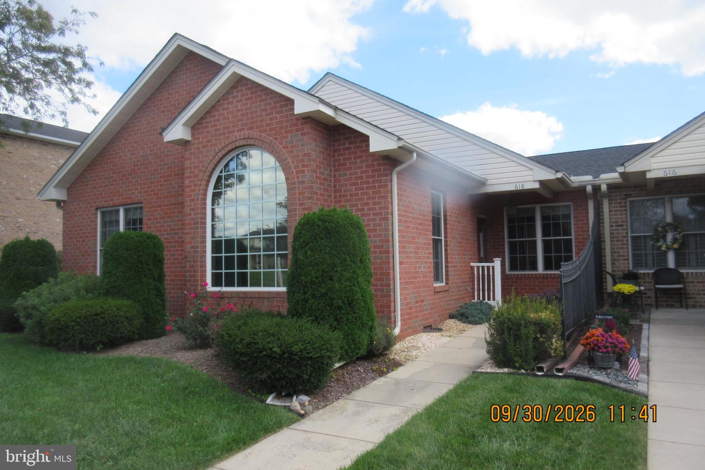 618 Observatory Dr — photo