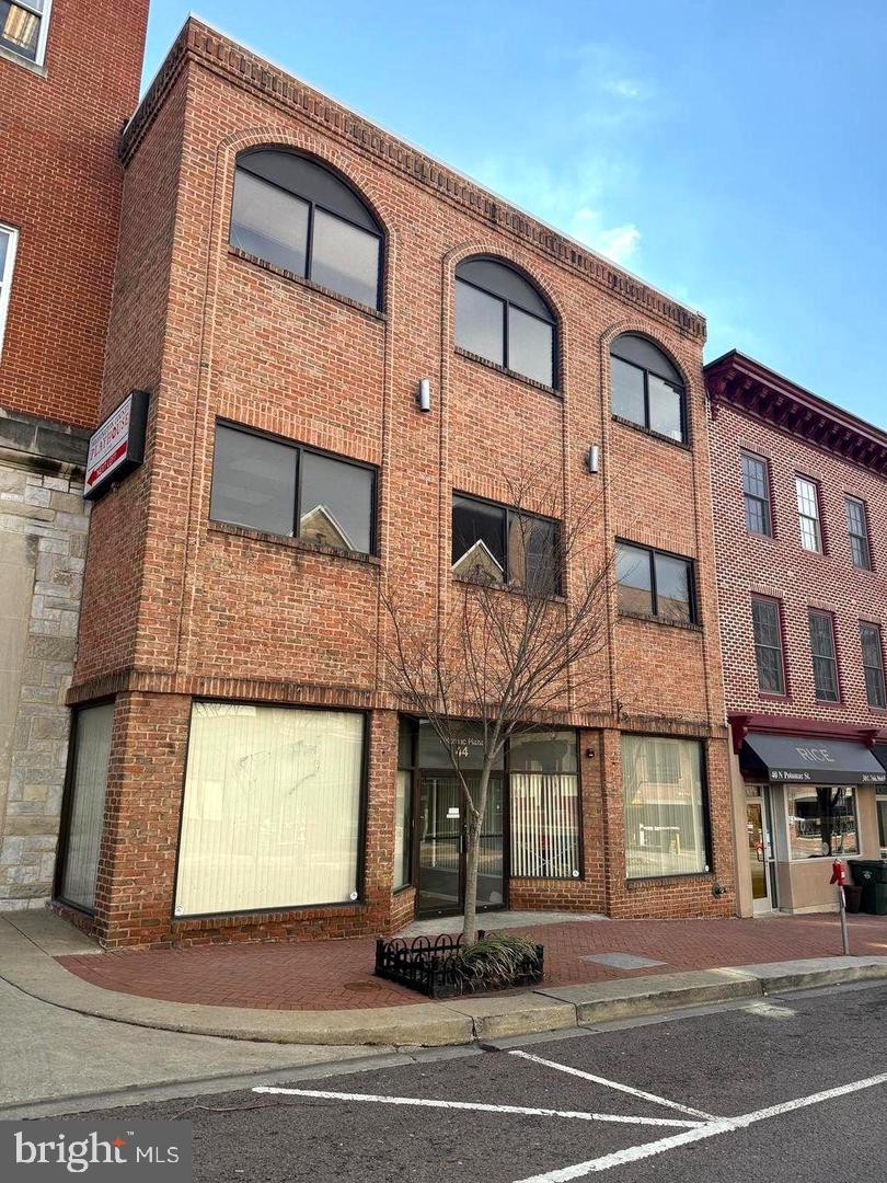 44 N Potomac St Suite 102 — photo