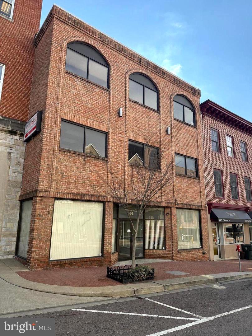 44 N Potomac St Suite 101 — photo