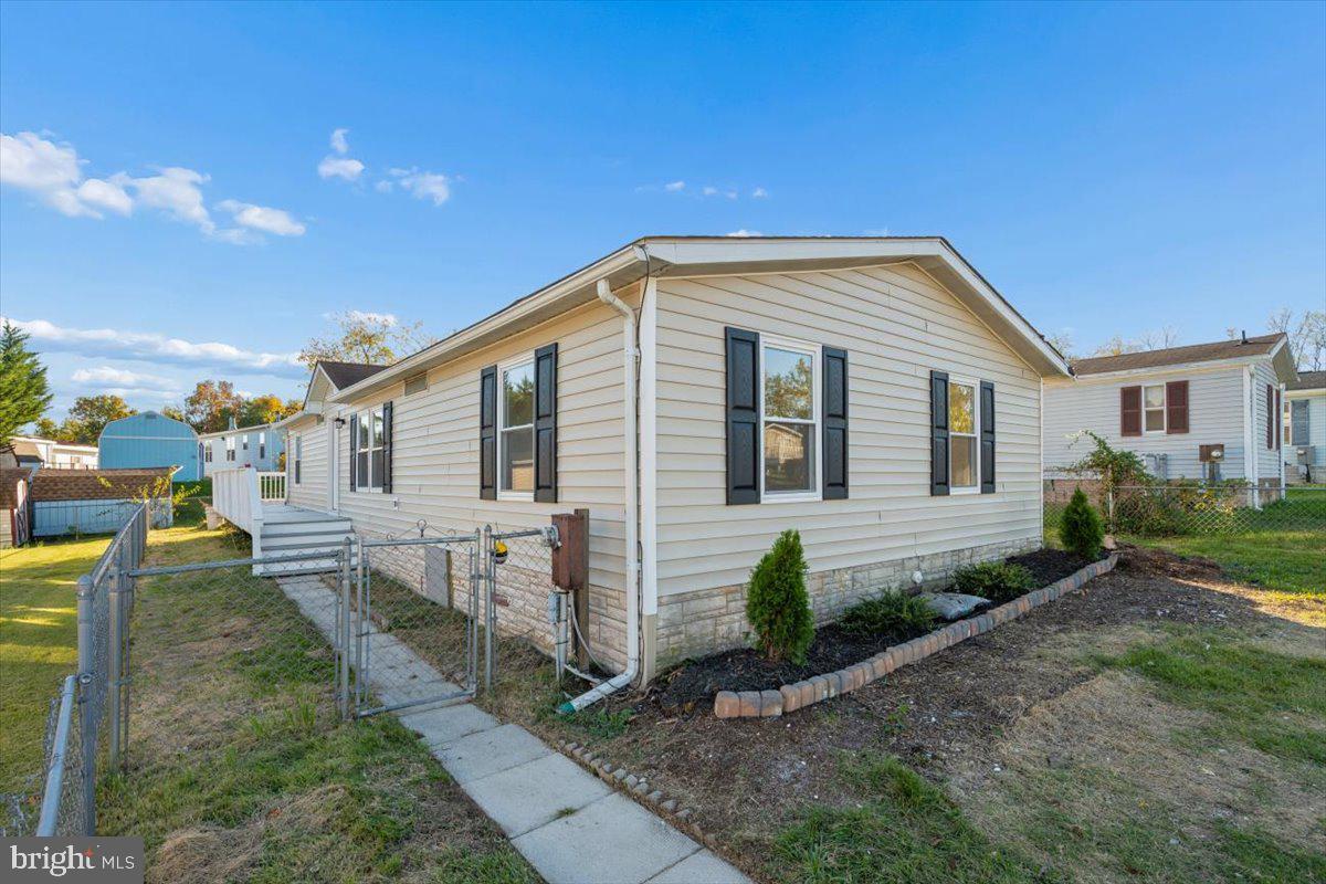 16207 Dundee Ct — photo