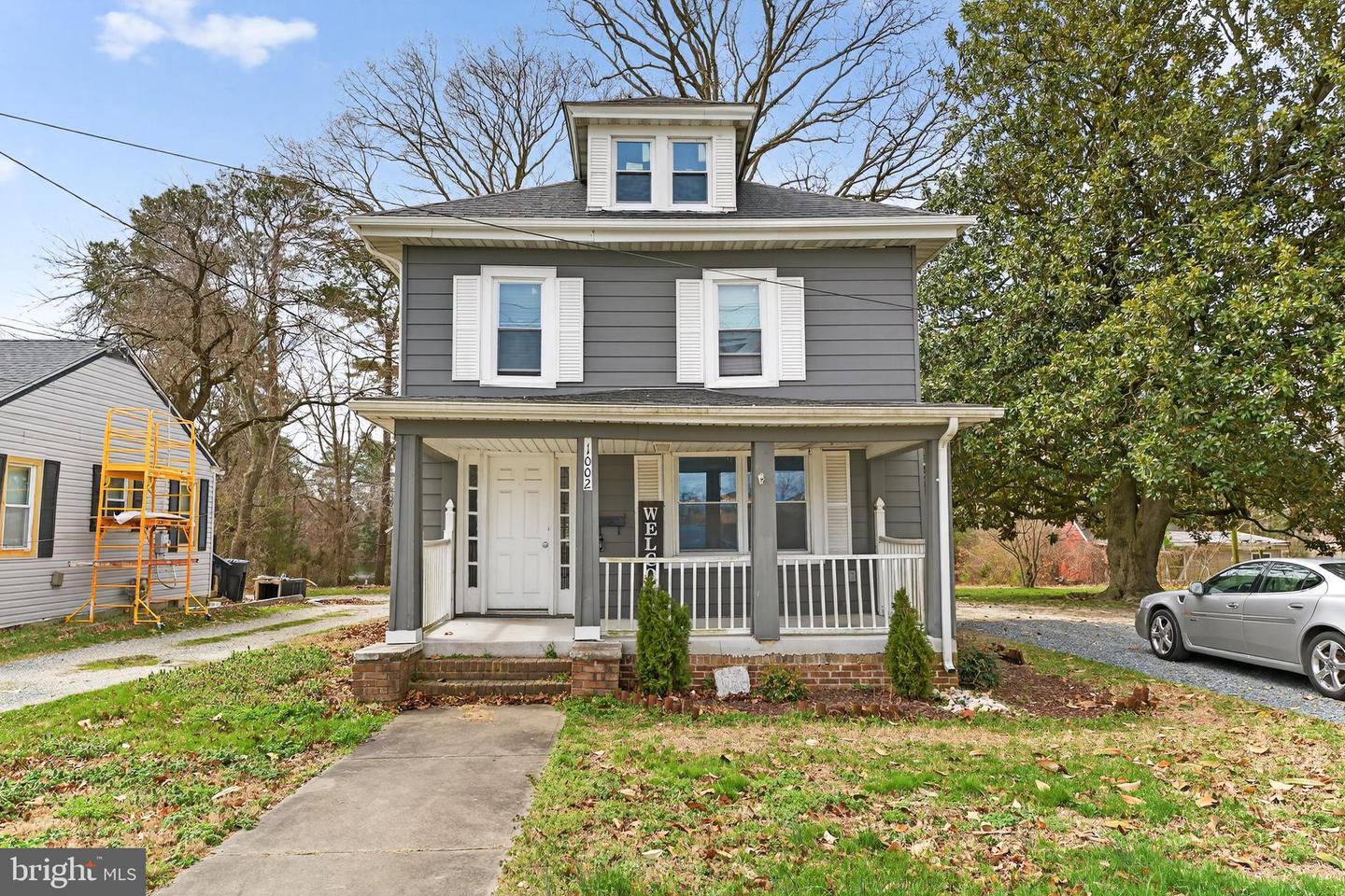 1002-1 W Main St — photo