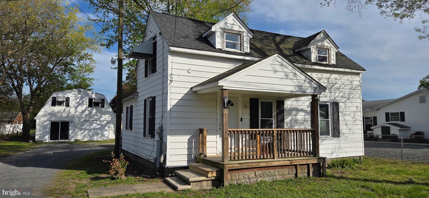 311 Carey Ave — photo