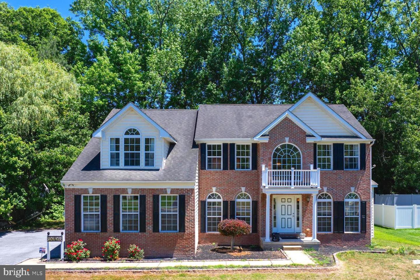 8625 Shadow Ln — photo