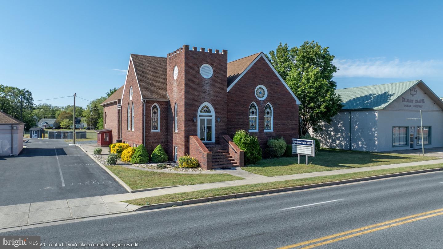 729 E Main St — photo