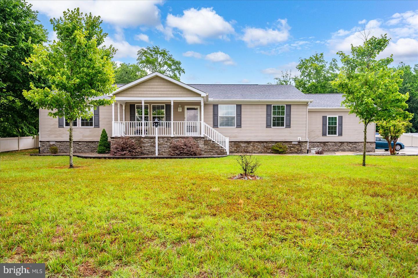 8225 Whitesville Rd — photo
