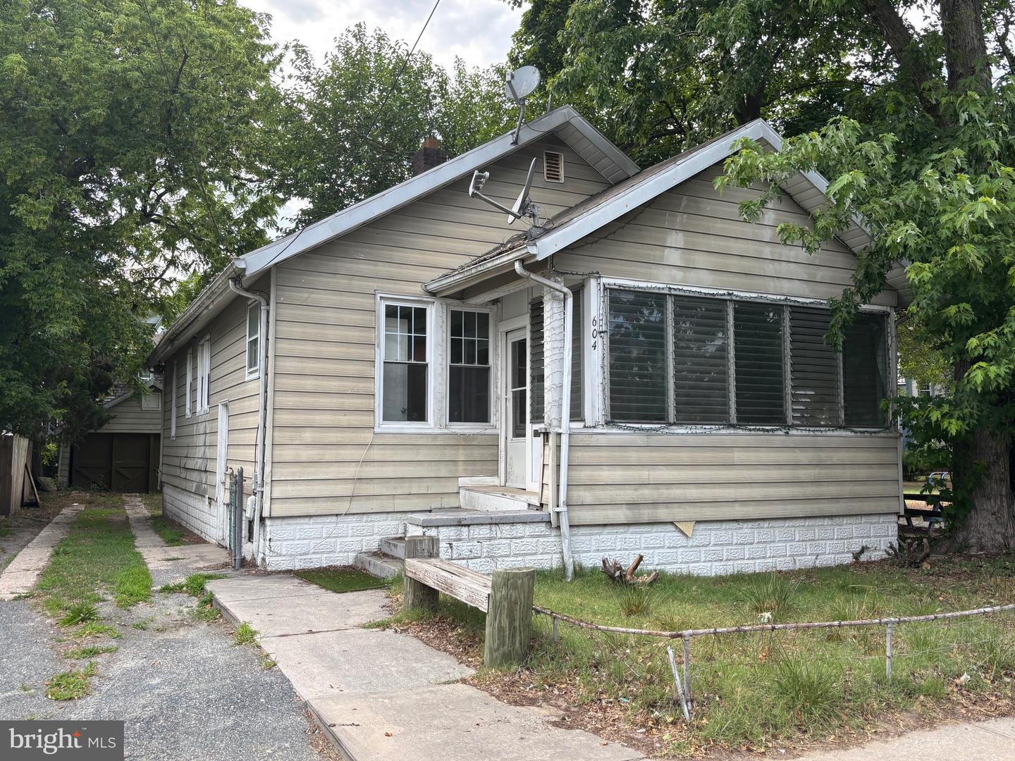 604 Light St — photo