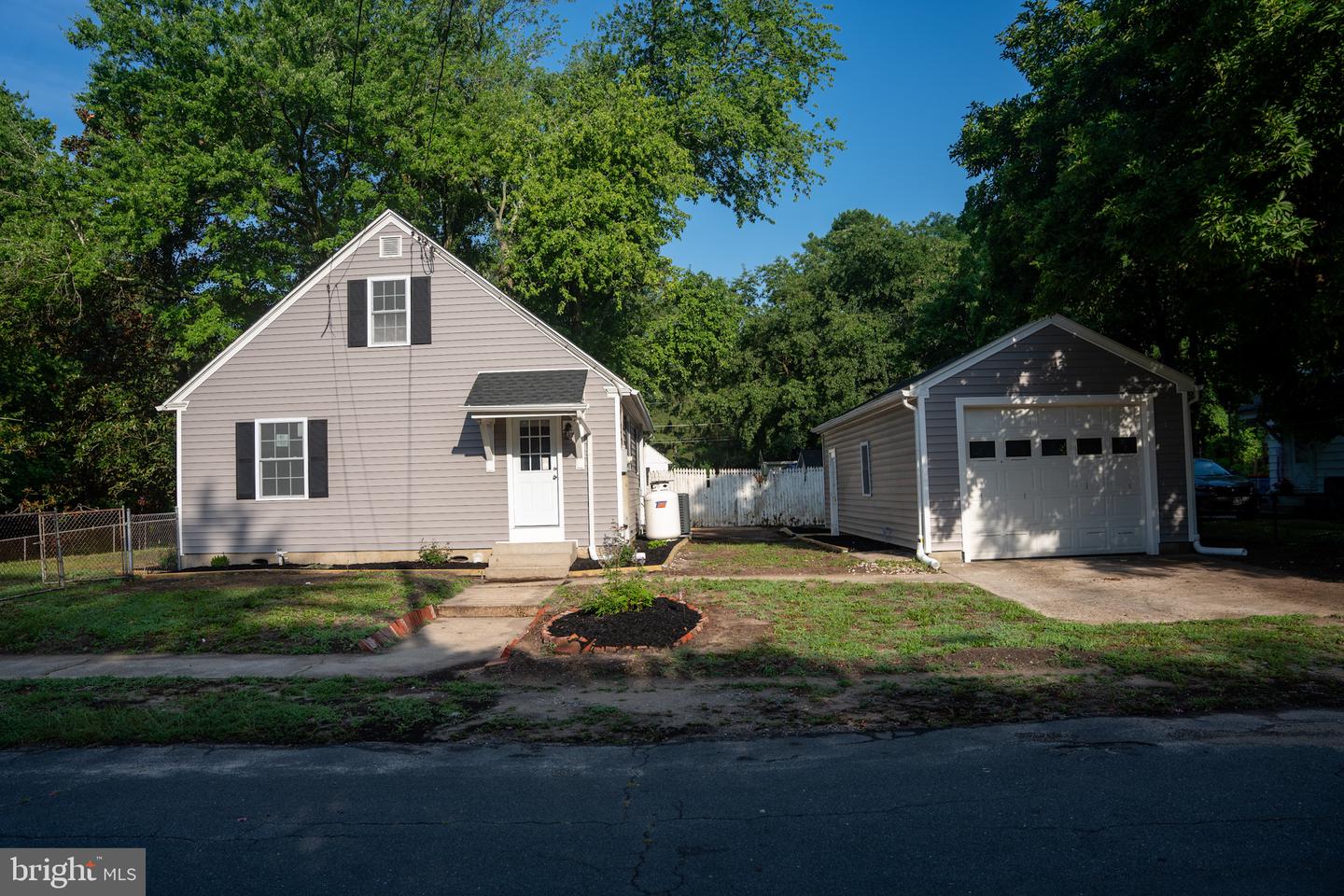 119 Lakewood Dr — photo