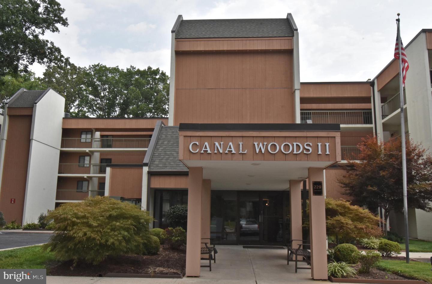 229 Canal Park Dr #404 — photo