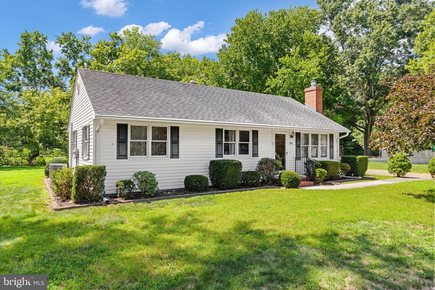7010 Brantley Dr — photo