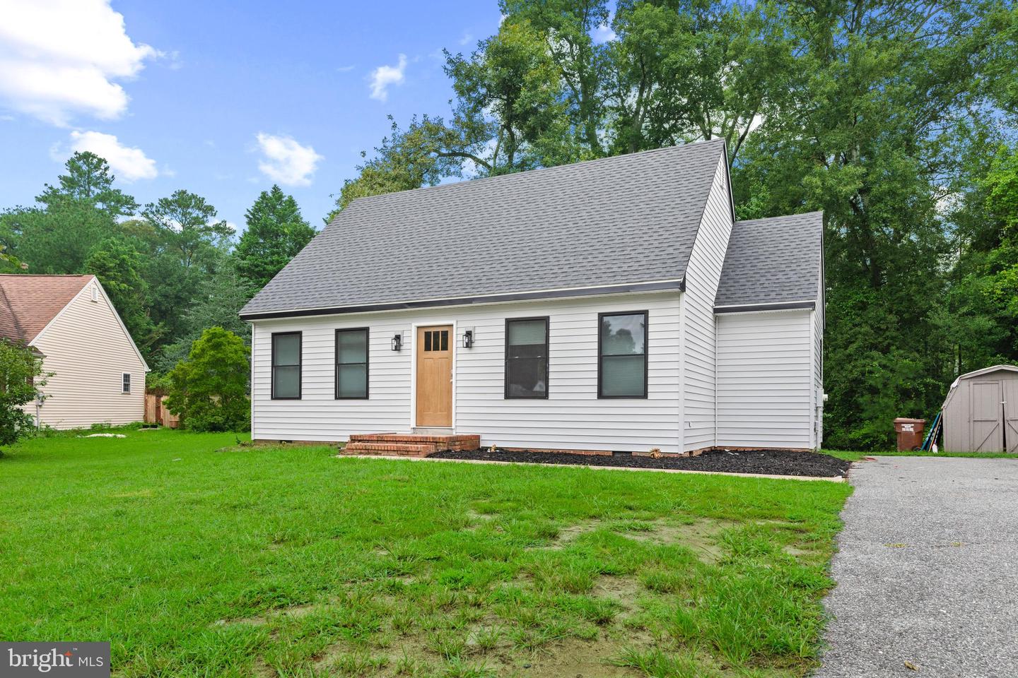 137 Emily Dr — photo