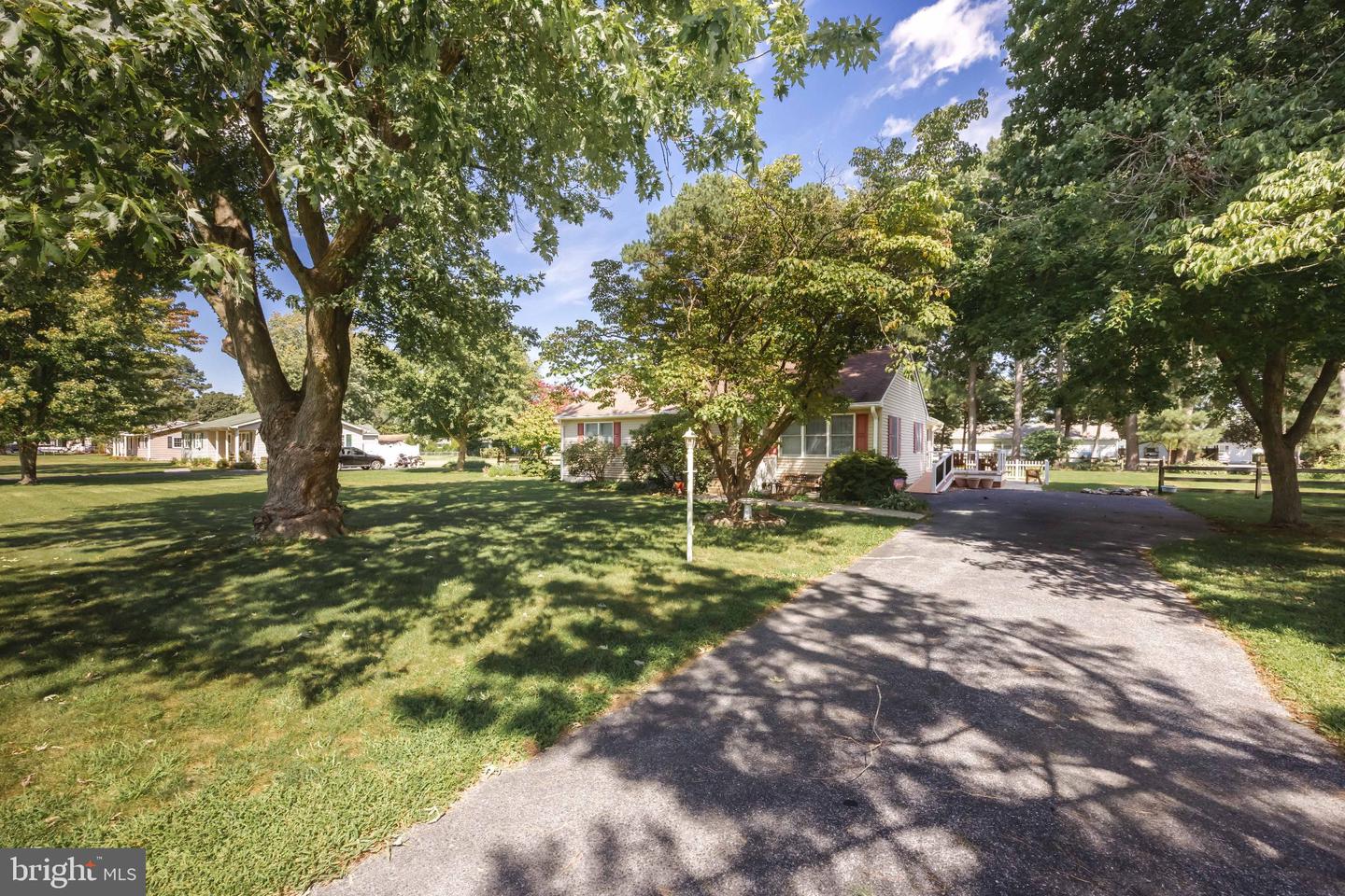 201 Fawn Dr — photo