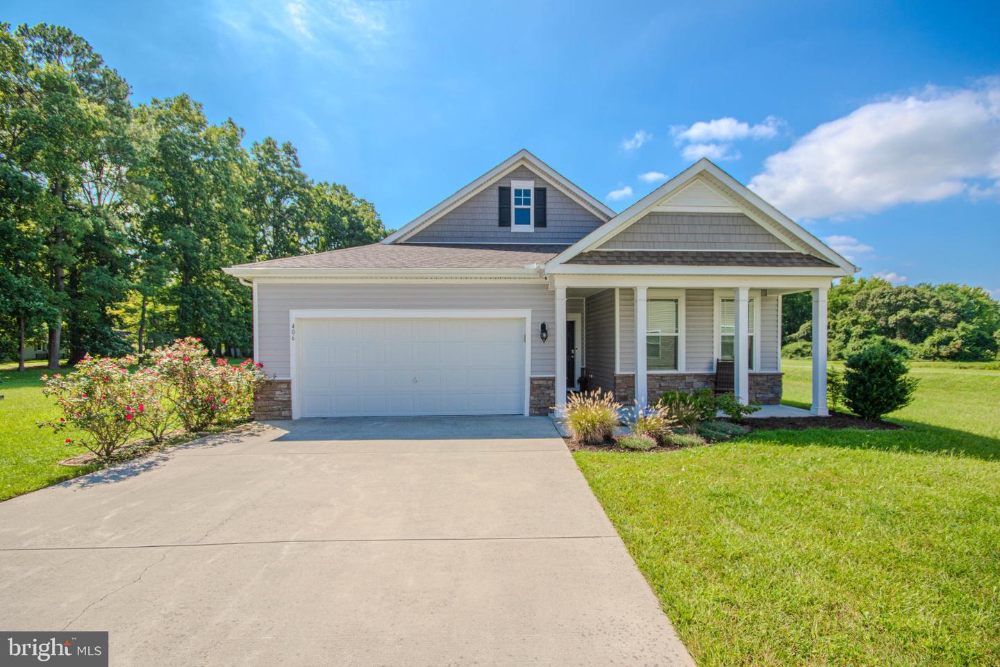 406 Twin Creeks Dr — photo