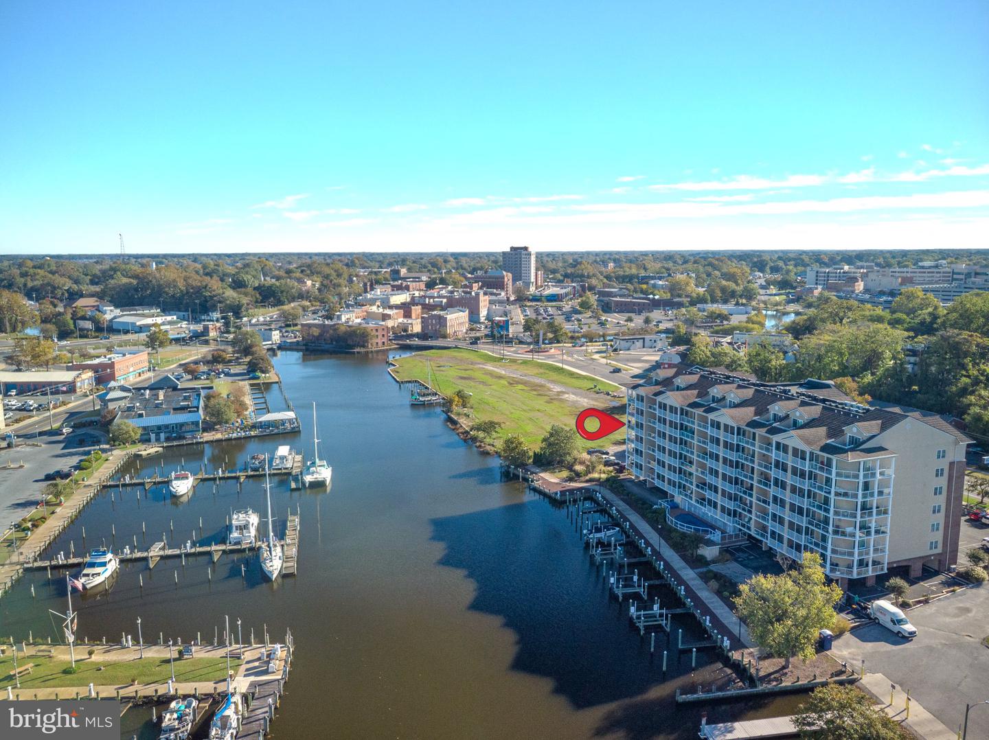 530 Riverside Dr #407 — photo