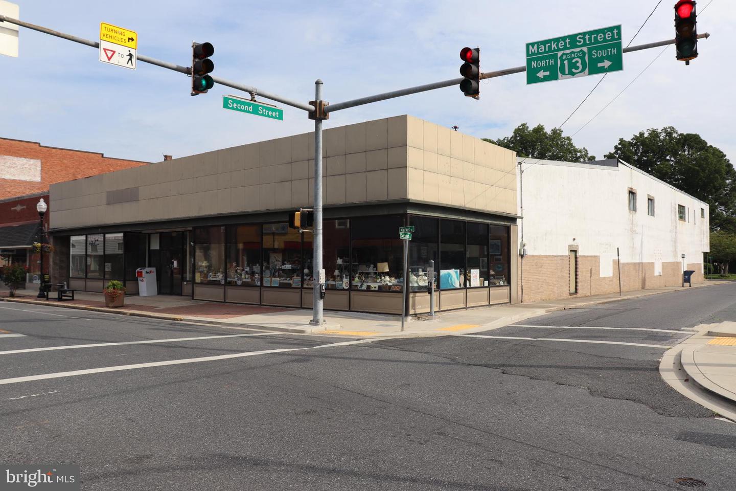 153 Market St — photo