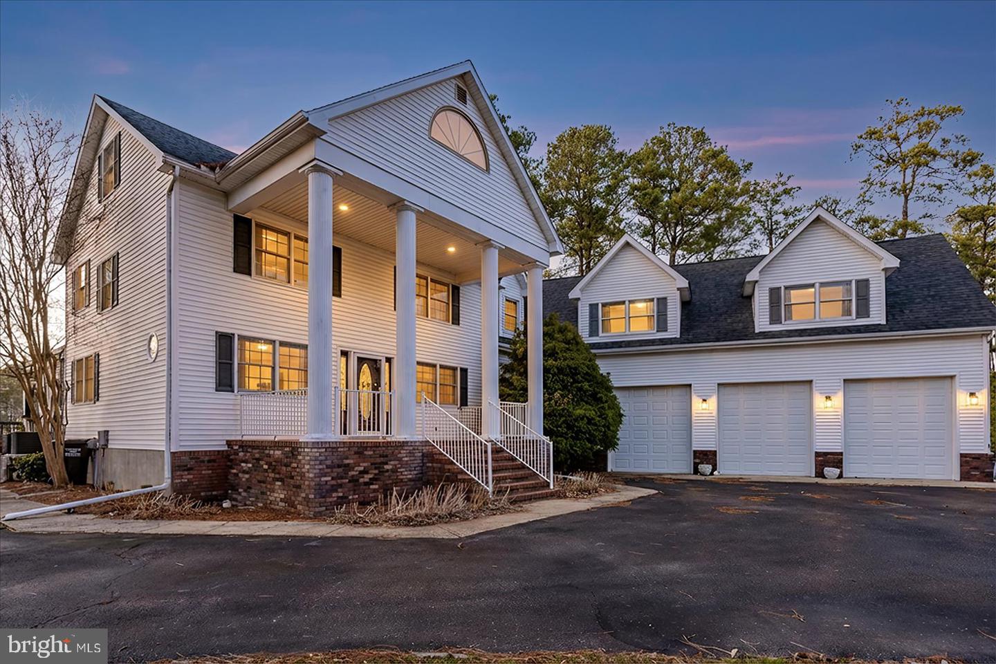 10135 Waterview Dr — photo
