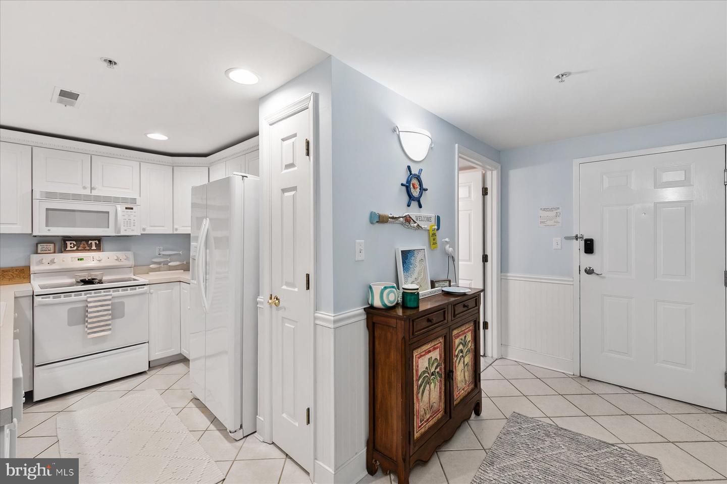 5405 Coastal Hwy #207 — photo