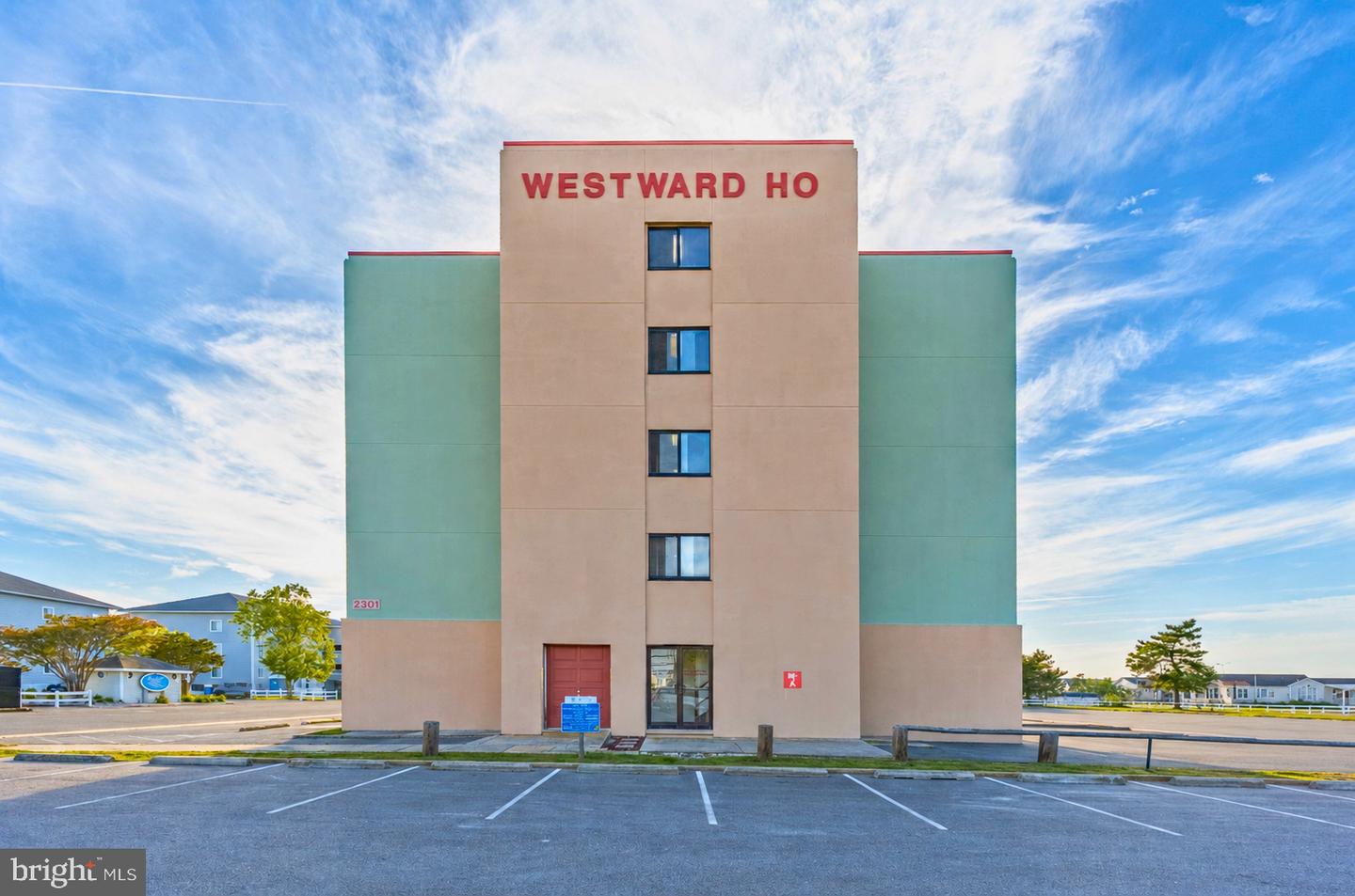 2301 Philadelphia Ave #406 — photo