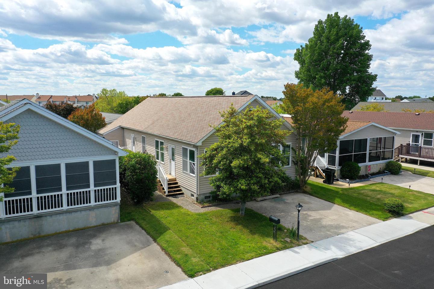 13329 Nantucket Rd — photo