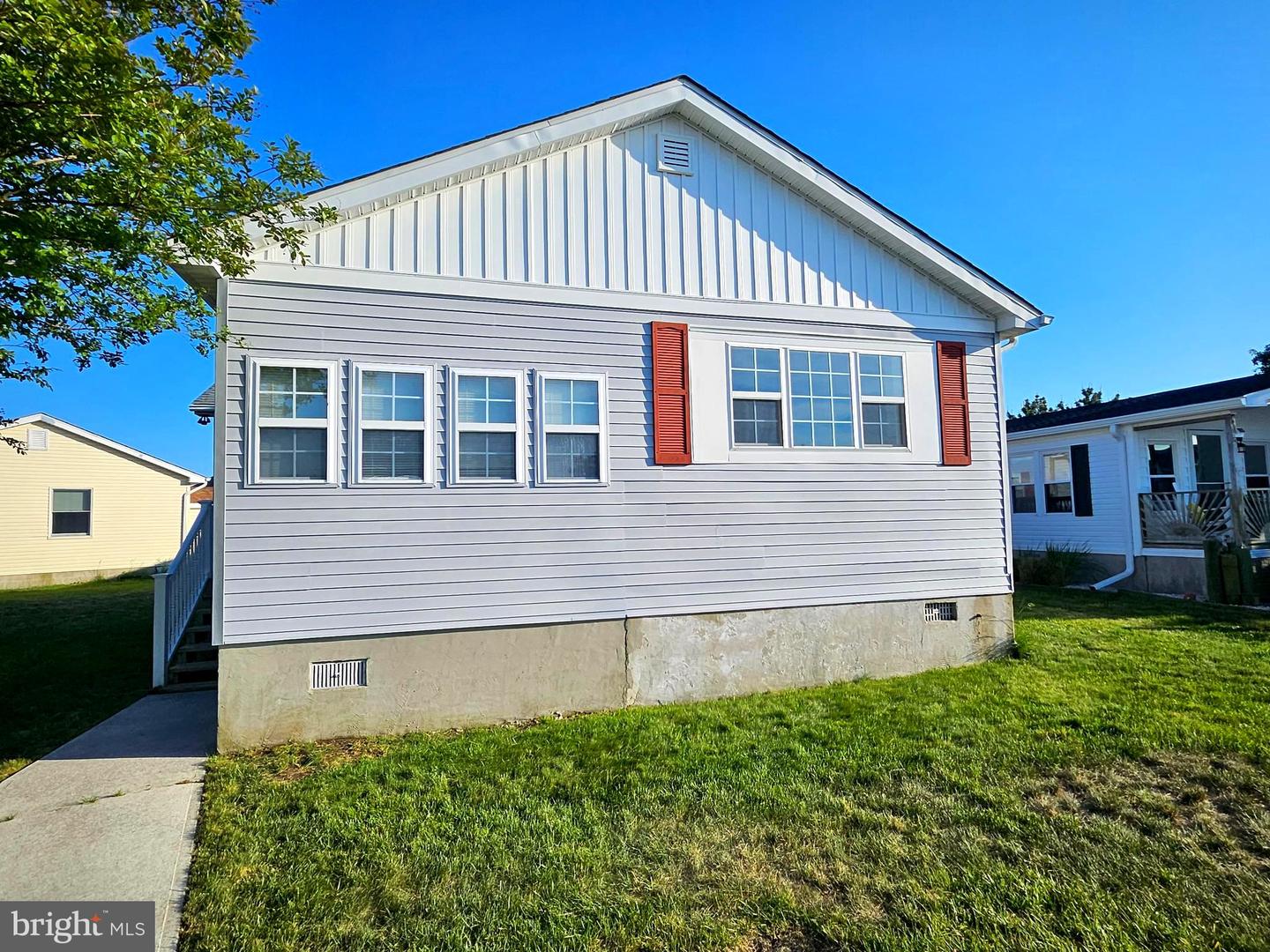 105 Assateague Ct — photo