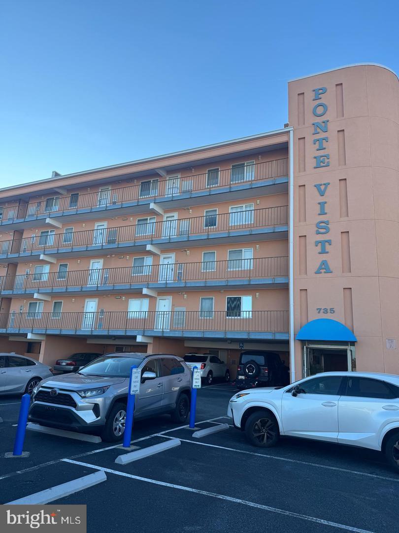 735 Bradley Rd #204 — photo