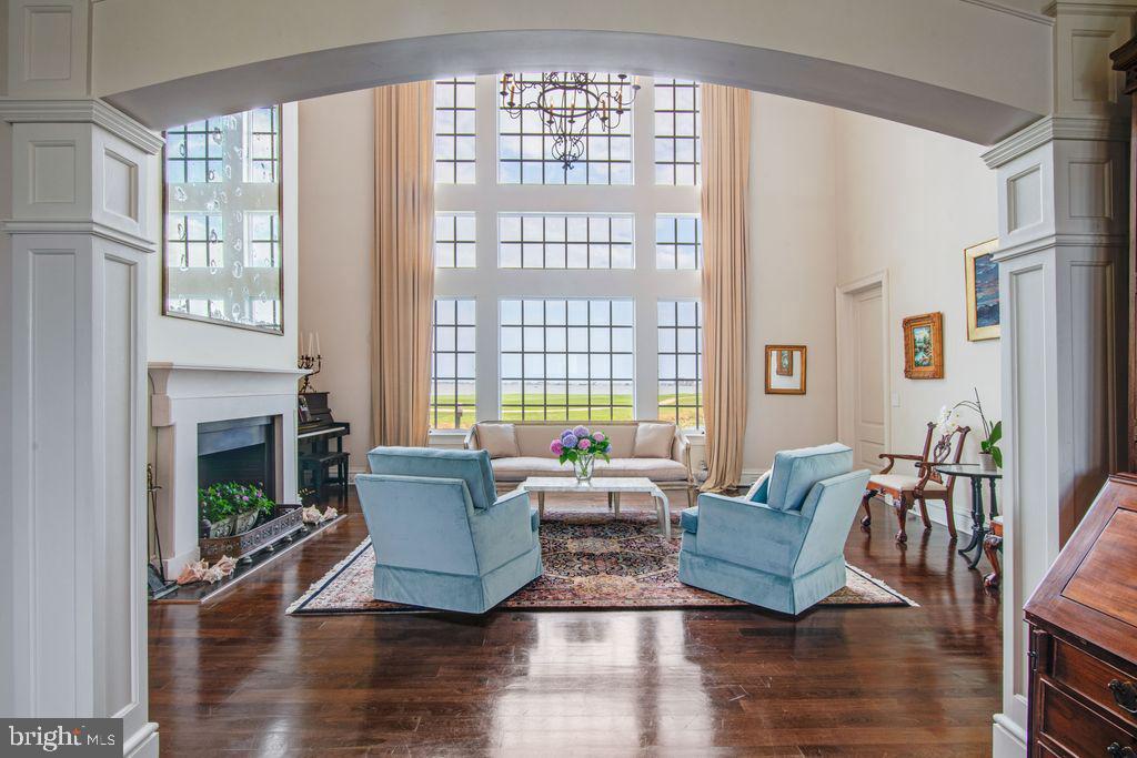 12353 Southhampton Dr — photo