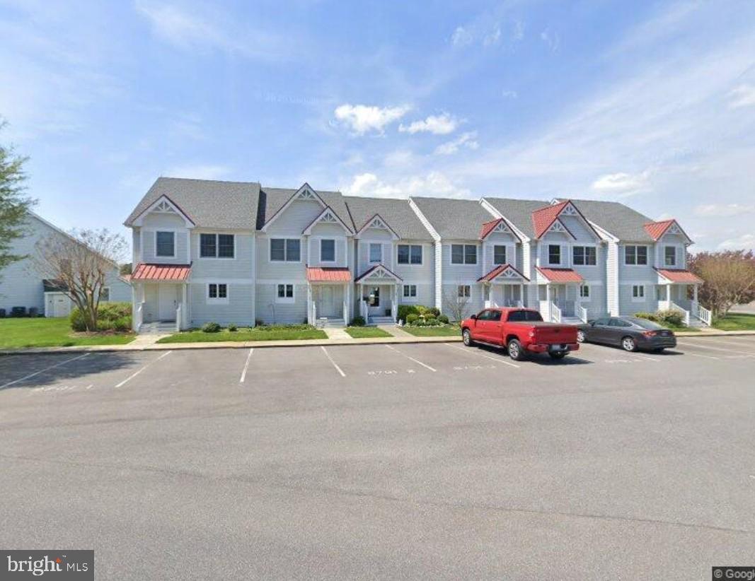 9701 Village Ln #9701D1 — photo
