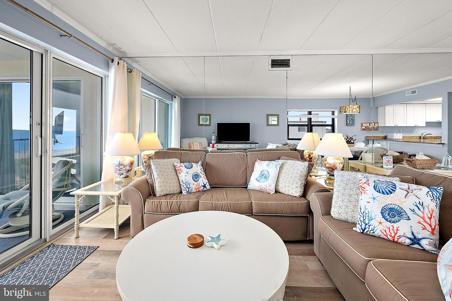 5201 Atlantic Ave #411 — photo