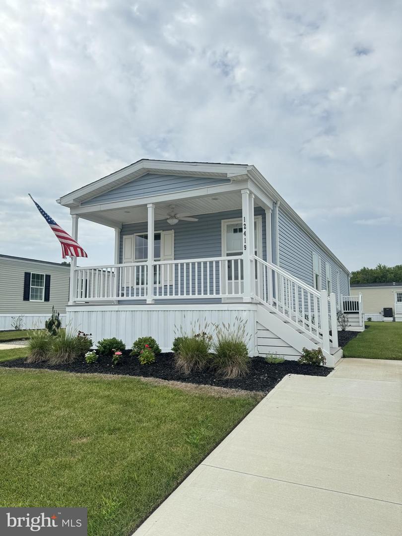 12419 Beach Life Ln — photo