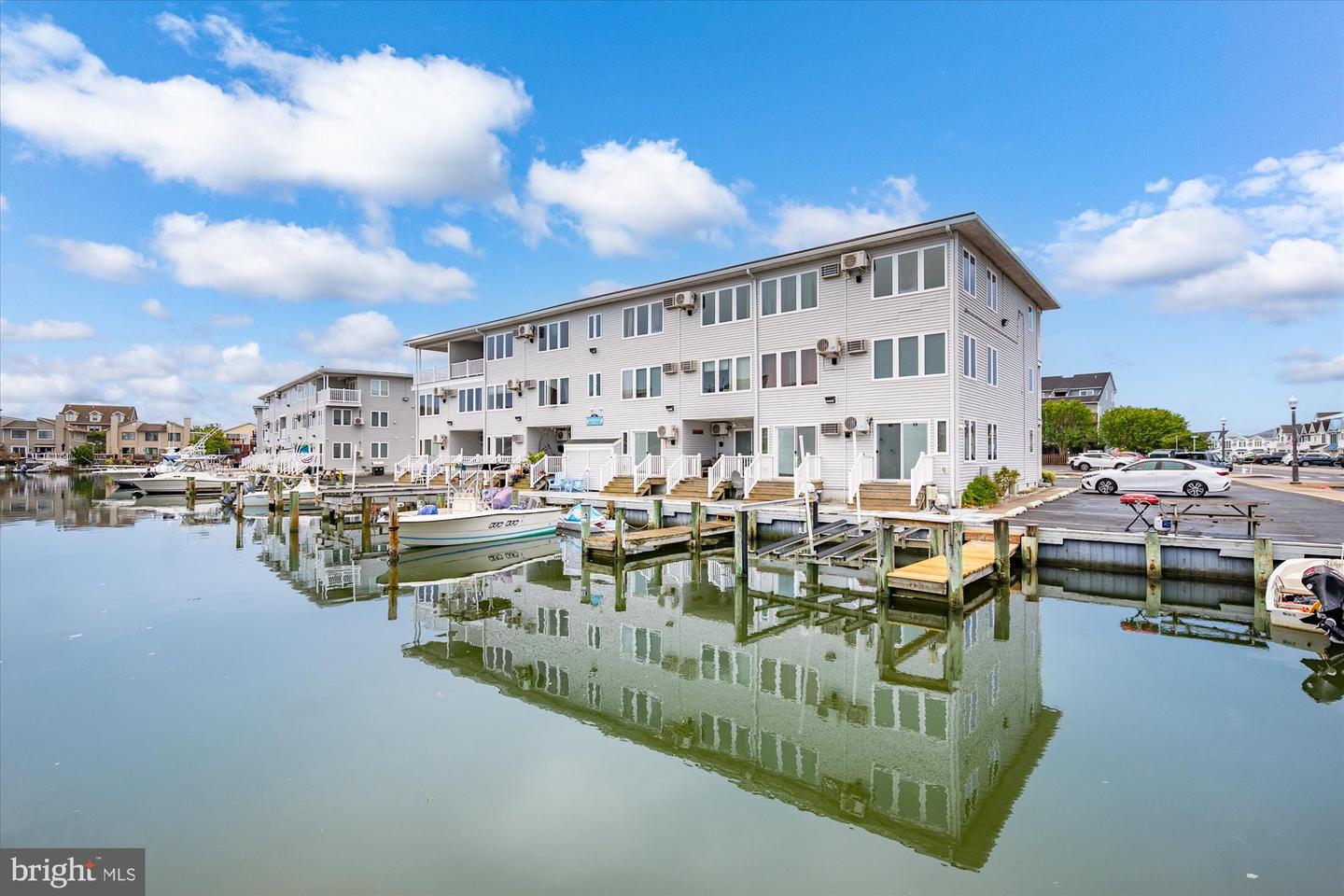512 Robin Dr #9 — photo