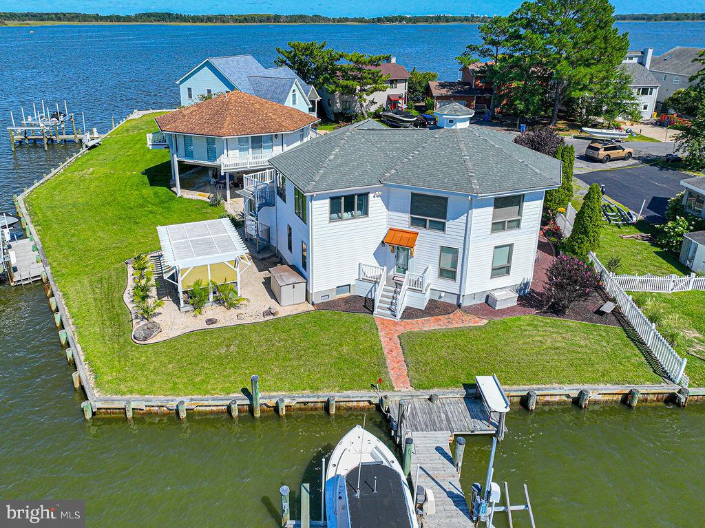 15 Riverside Ct — photo