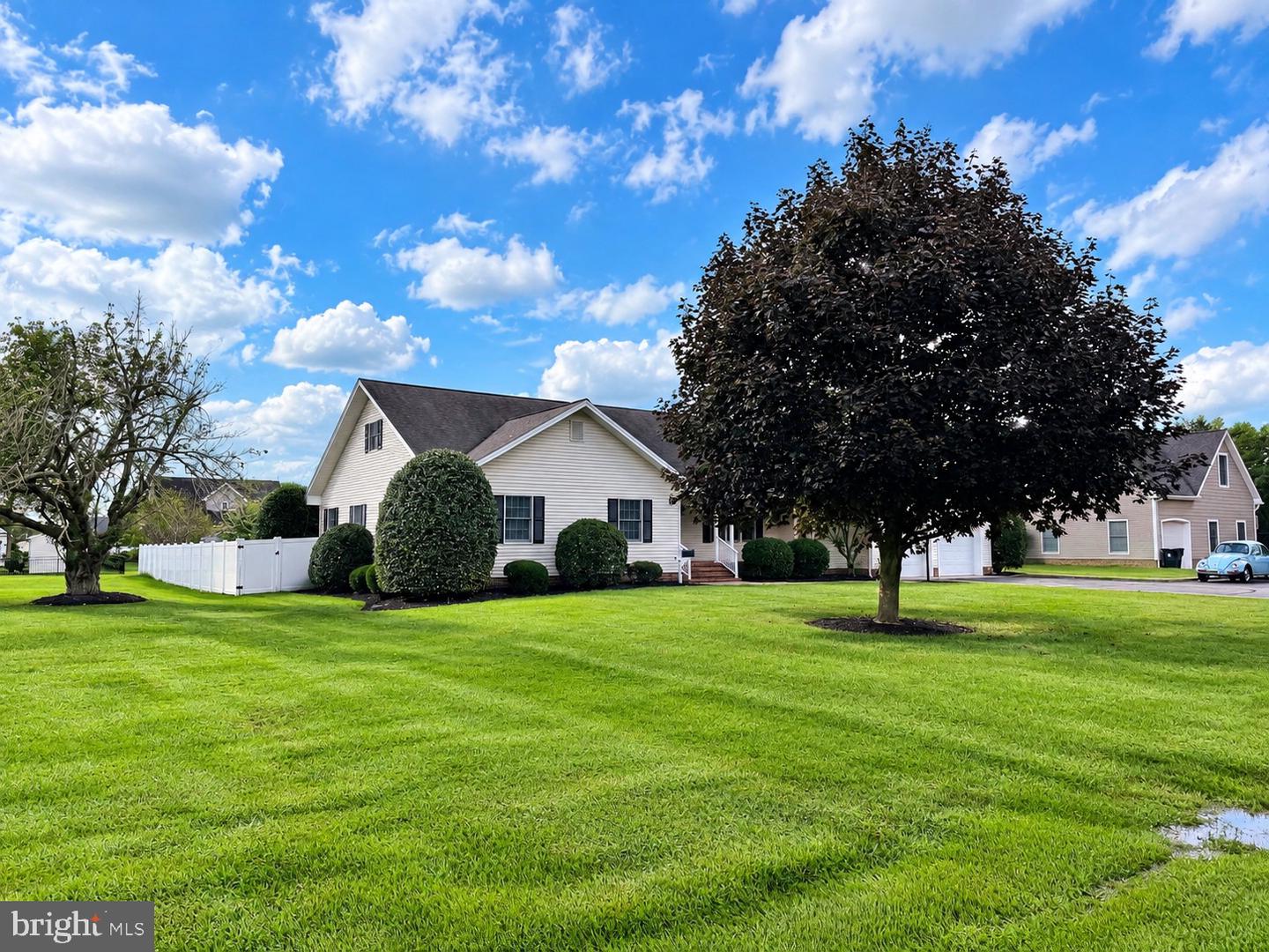 102 Quillen Dr — photo