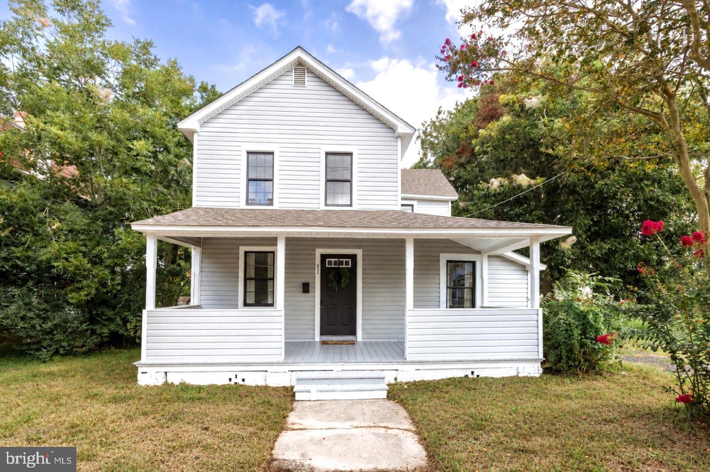 211 Walnut St — photo
