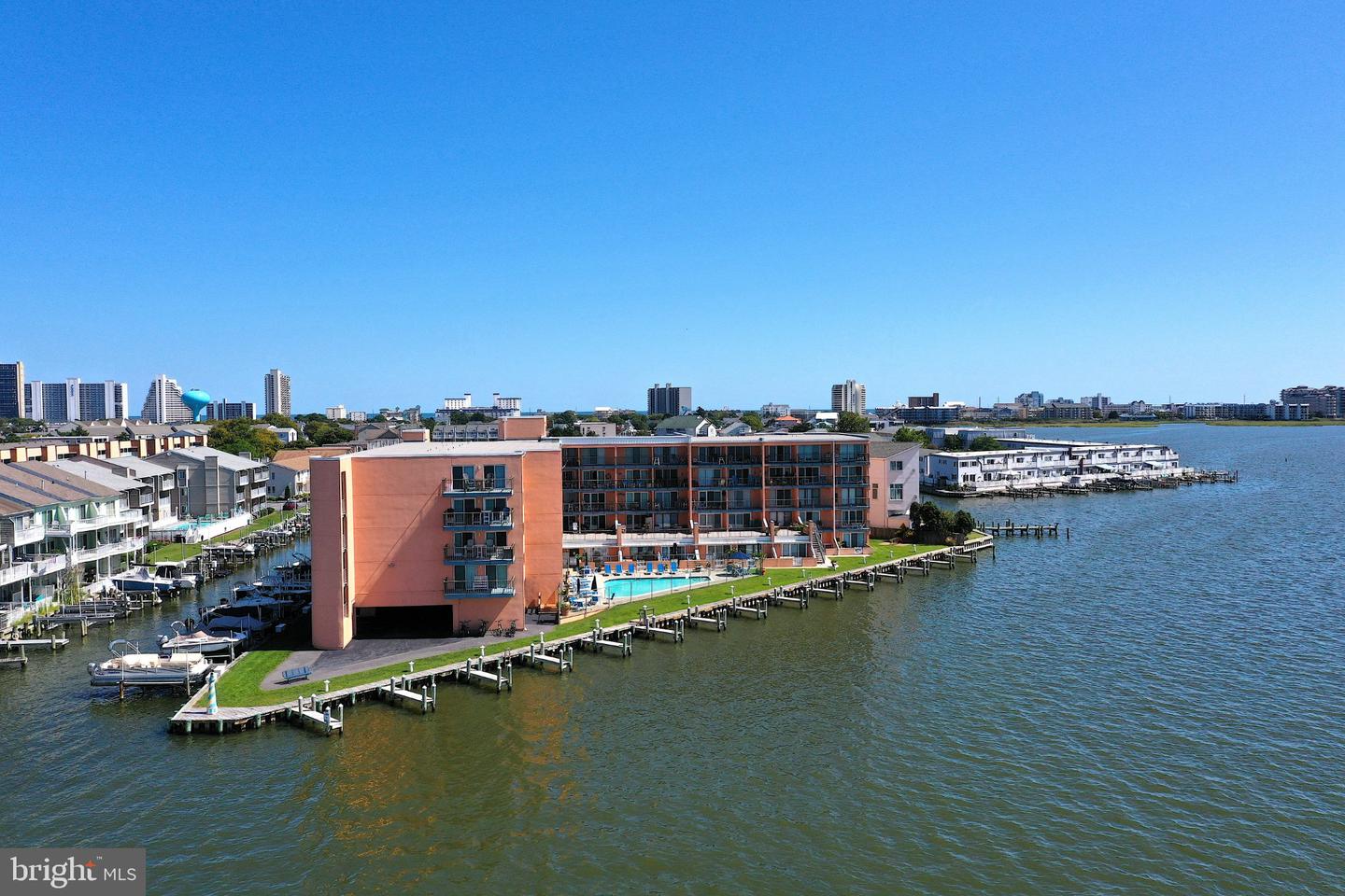 735 Bradley Rd #209 — photo