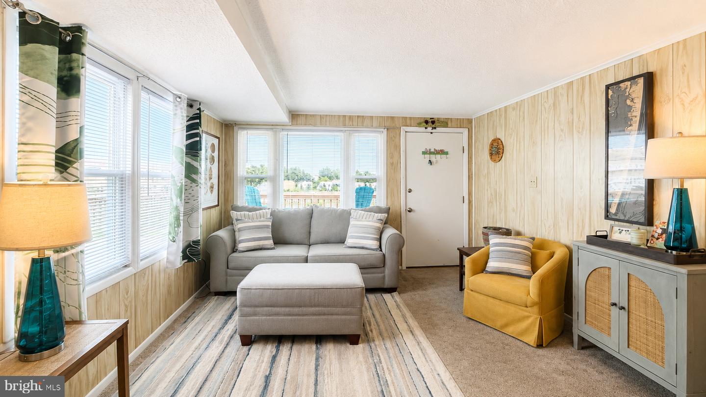 331 Robin Dr #204 — photo